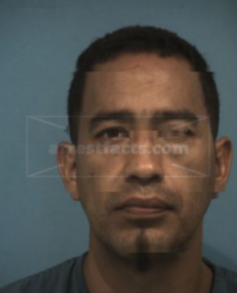 Johnny Louis Hernandez