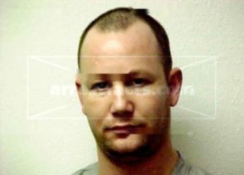 Travis L Settlemyre