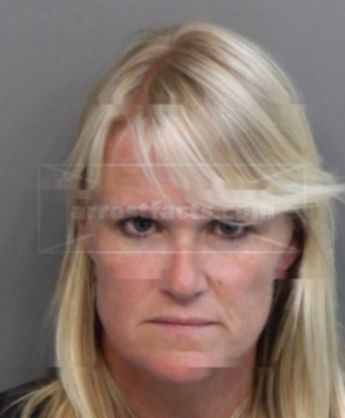 Kimberly R Daniel