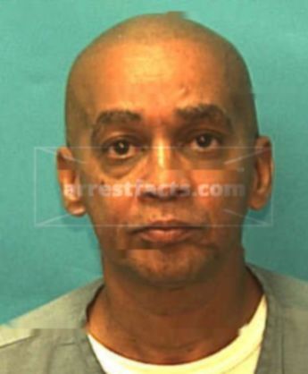 Earl S Martinez