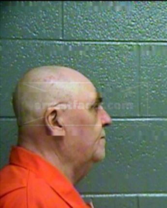 Johnny L Mckenzie
