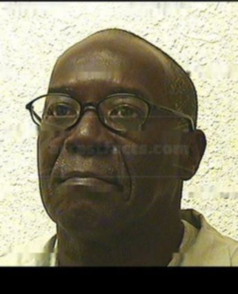 Lonnie R Edmondson