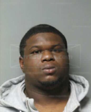 Devontae L Massey