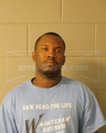 Travis T Garth