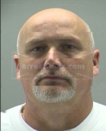 Russell L Hershberger