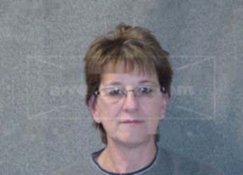 Joan L Luoma