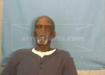 Lonnie J Mckinley