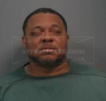 Dexter Holmes