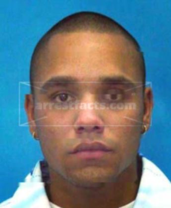 Luis Quinones