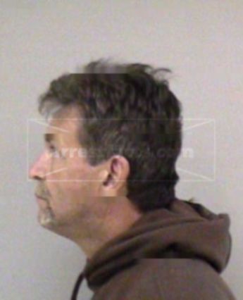 Raymond D Skelton