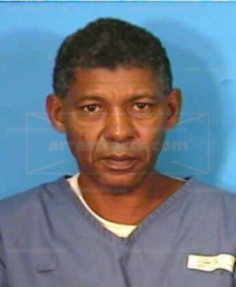 Willie L Clark