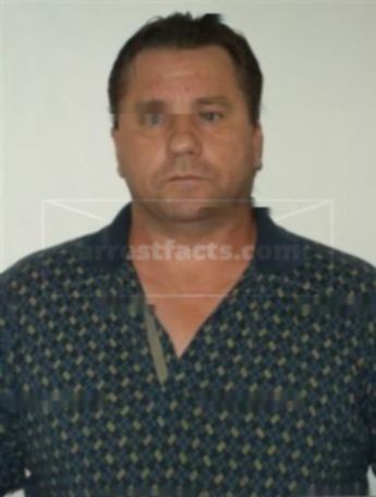 Johnny R Henderson