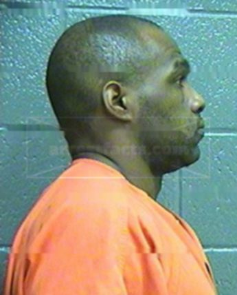 Marcus D Munn