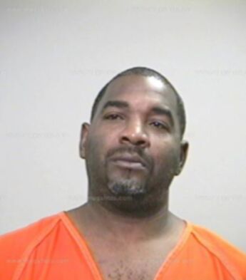 Dennis Leon Thomas