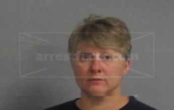 Heather L Lewellen