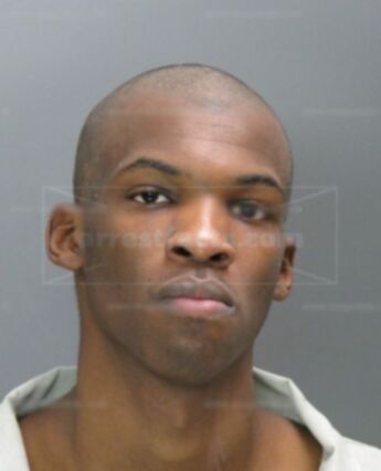 Marcelleus D Robinson