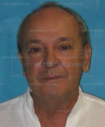 Luis C Llovet