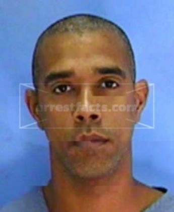 Victor D Figueroa