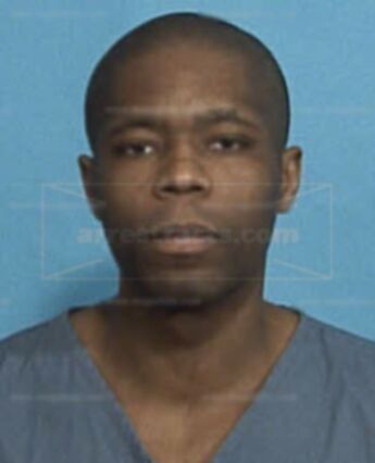 Lamar J Floyd