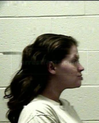 Ashley D Lindt