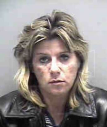 Lori M Gravel