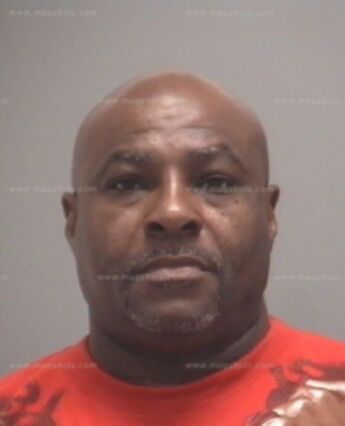 Renard Tremont Oakes