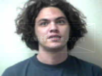 Noah G Broaddus