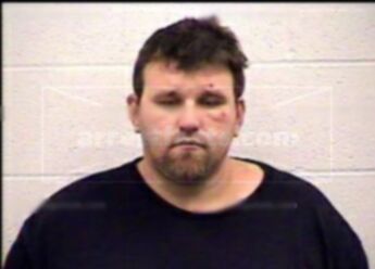 Travis Ryan Lelesch