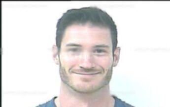 Andrew Frank Riposta