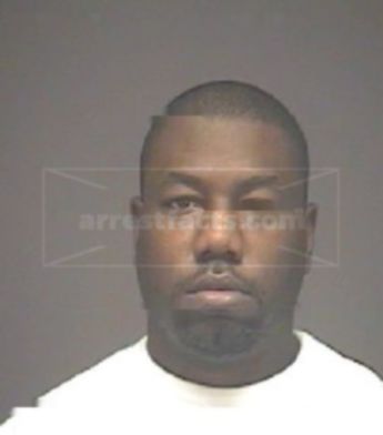 Marlon D Groves