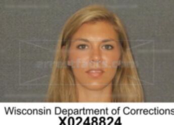 Amanda L Dewitte