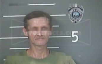 Larry R Thacker