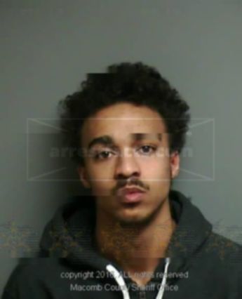 Deandre Los-Loran Bell