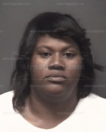 Nikki Nicole Thomas