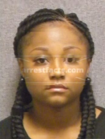 Shaniqua L Scott