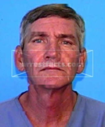Glenn D Mitchell