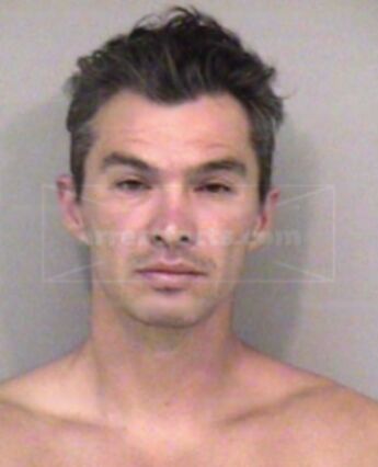 Austin L Kerns