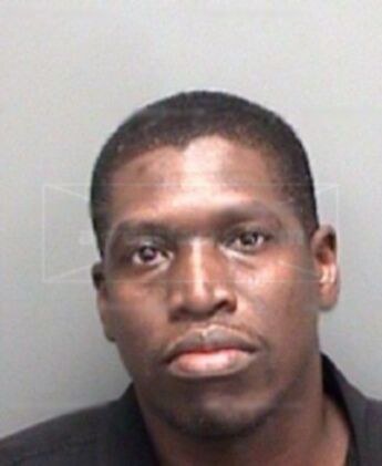 Michael D Reaves