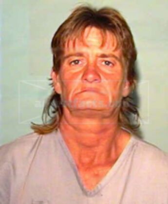 Susan M Summey