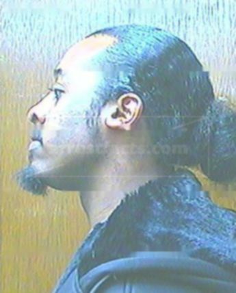 Trayveon R Caldwell