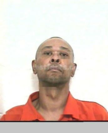 Derrick L Matthews