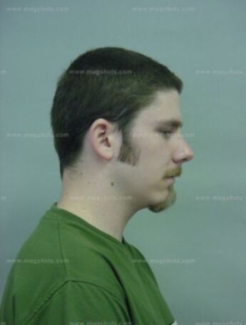 Travis L Roy