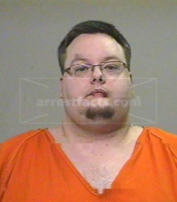 Russell Everett Petee