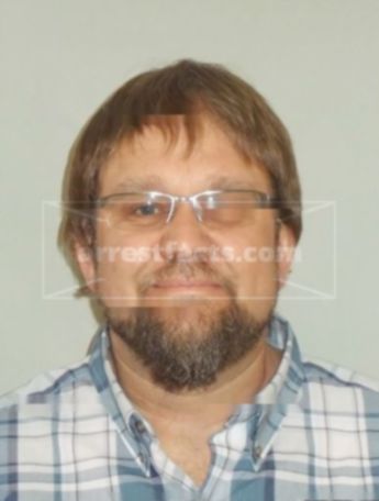 Gregory G Hintz