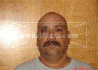 Roberto Flores