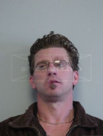 Scott L Hetrick