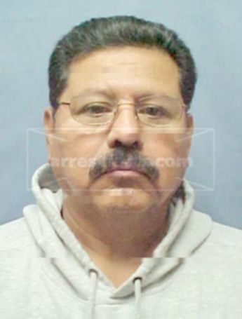 Victor T Mendez
