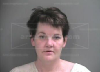 Linda Wright