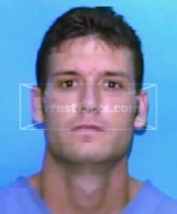 Kenneth D Runnels