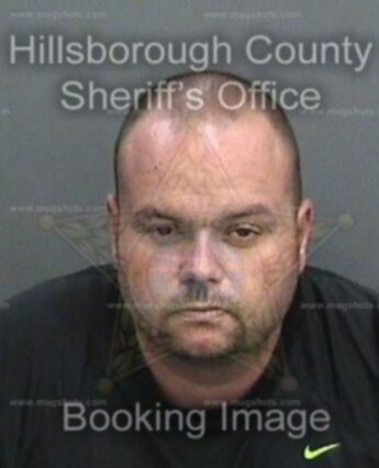 Dillon Robert Hayes